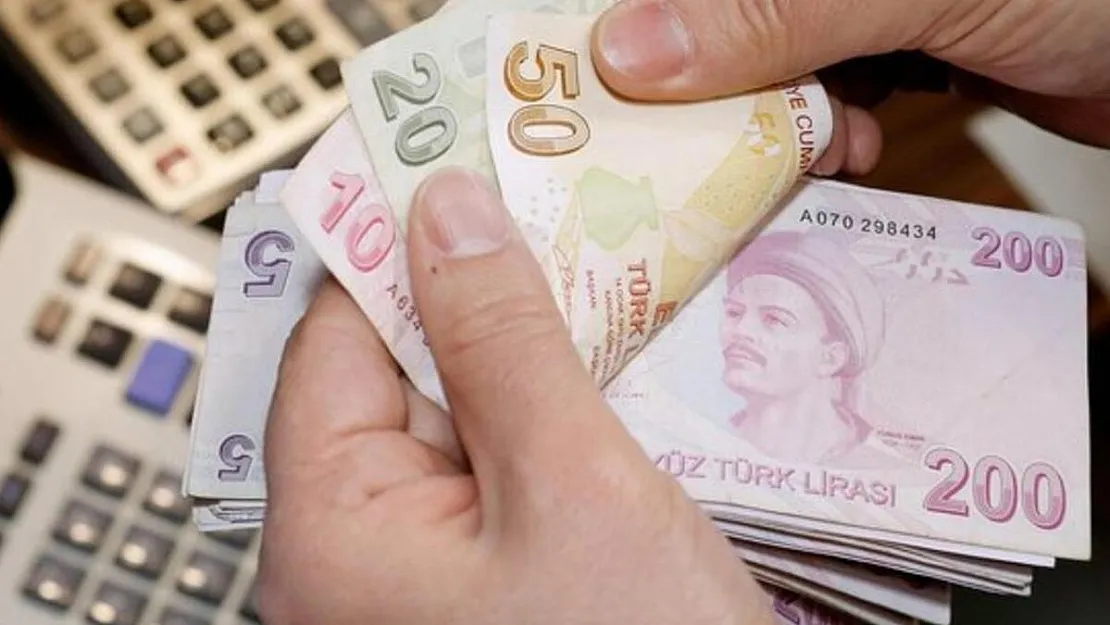 Kredi kartı kullanan herkesi ilgilendiren değişiklik: Bugünden itibaren uygulanacak!