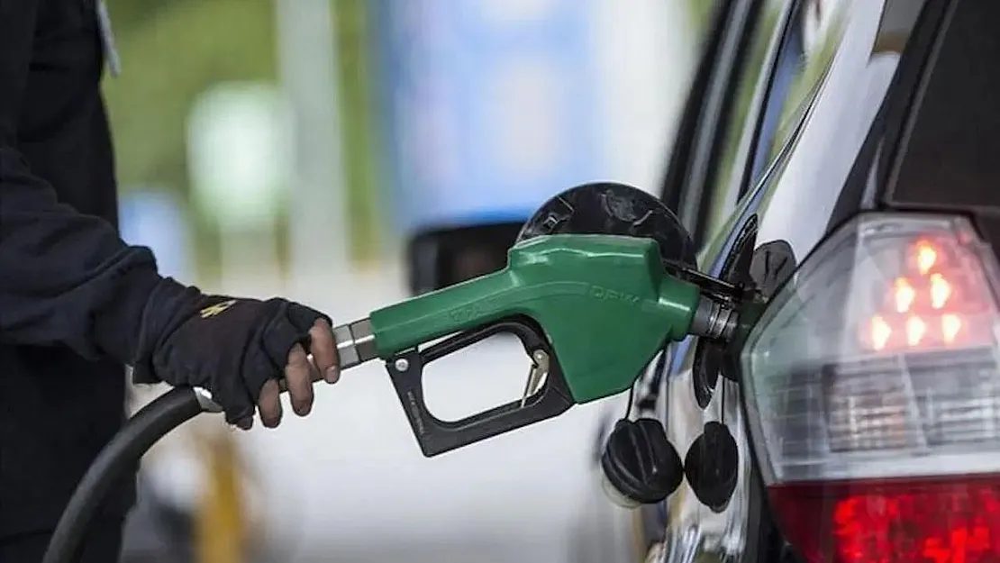 Küresel Enerji Piyasalarında Dönüm Noktası: Petrol Fiyatları ve Akaryakıt Piyasasında Neler Oluyor?