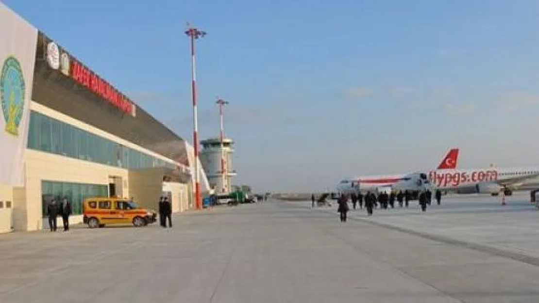 Kütahya'da yapılan Zafer Havalimanı için 1 yılda bir milyon 236 bin 89 yolcu garantisi verildi!