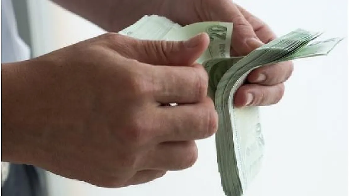 KYK Kredi borçları silinecek mi? 5 milyon öğrenci Meclis'in vereceği kararı bekliyor!