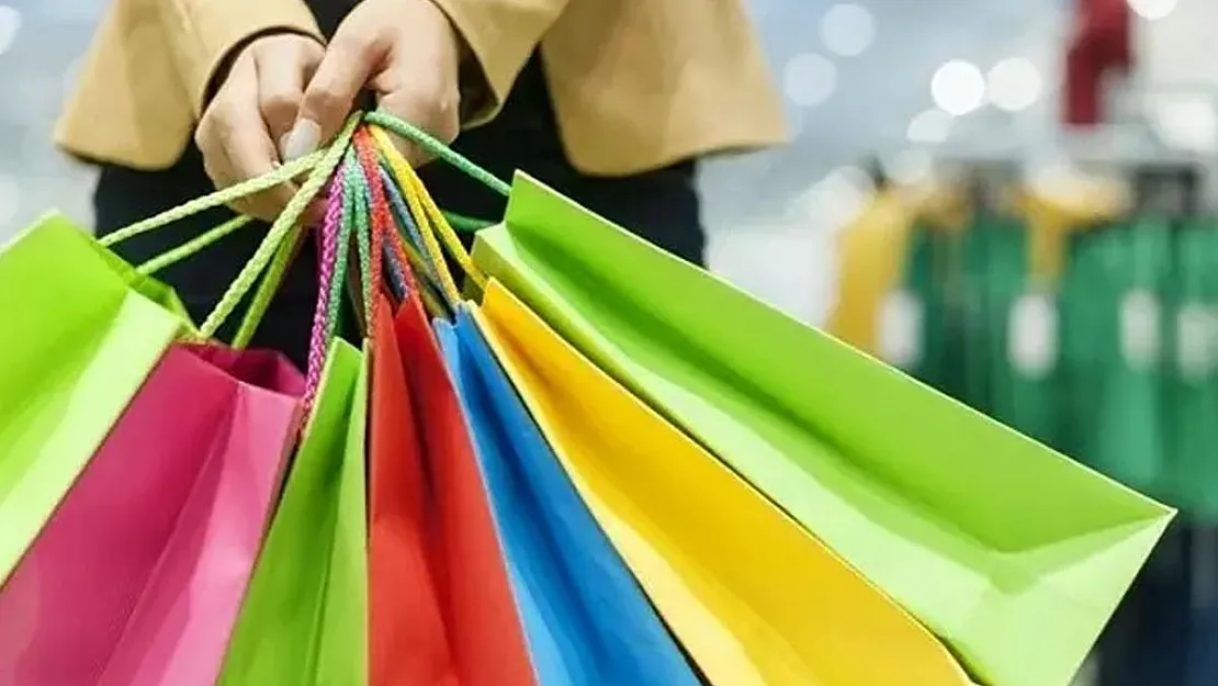 Lüks Markalardan Giyinenler Dikkat! Bu Moda Markaları Fiyatları Yüzde 30 Artırdı