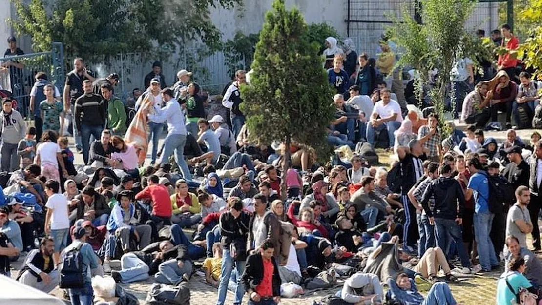 Lütfü Türkkan Suriyeli ve diğer göçmenlerin kendi vatanlarına gönderileceğini açıkladı!