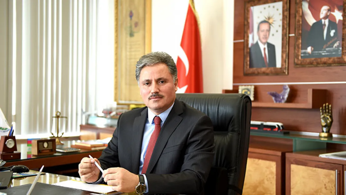 Malatya Büyükşehir Belediye Başkanı Ahmet Çakır İstifa Etti! Kimdir?