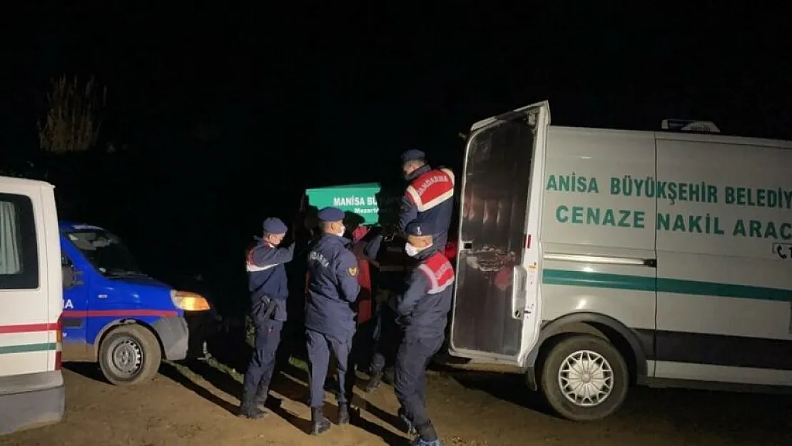 Manisa'da 4 kişi başından vurularak infaz edildi!