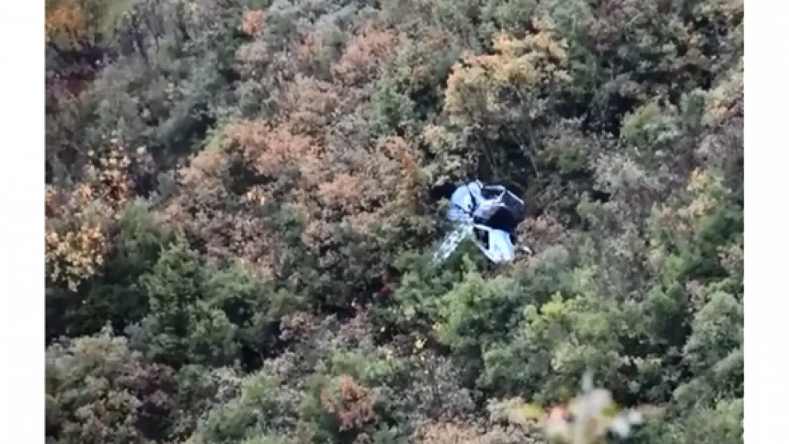 Manisa'da feci kaza! 150 metre aşağıya uçtular
