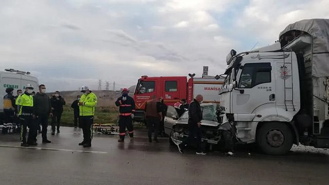 Manisa'da feci kaza! 4 kişi hayatını kaybetti