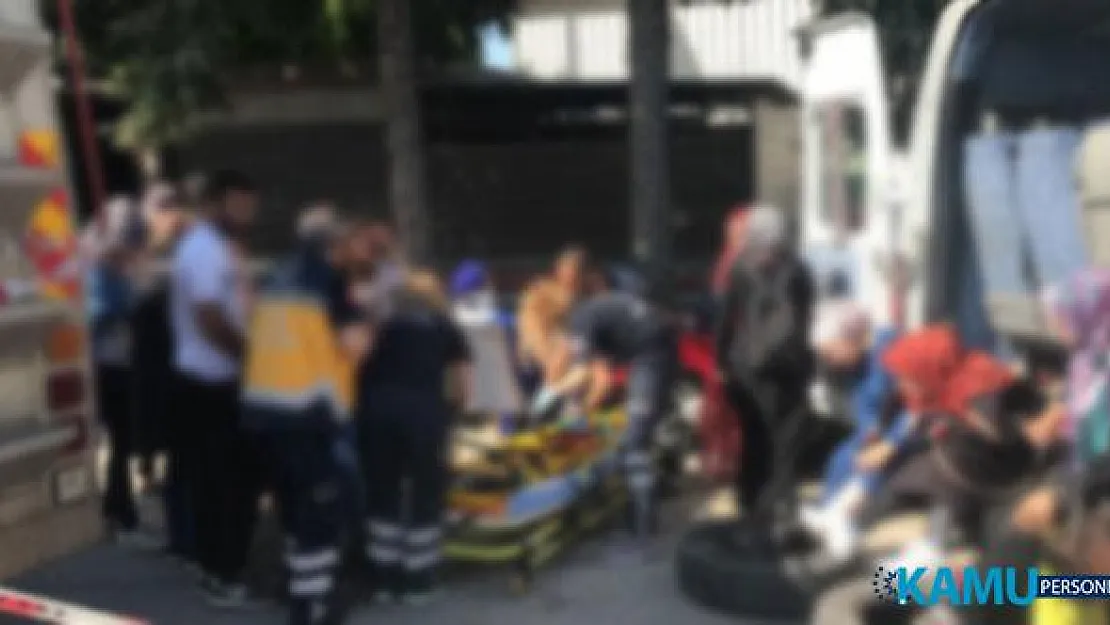 Manisa'nın Şehzadeler İlçesinde Can Pazarı! İşçileri Taşıyan Minibüs İle Hafif Ticari Araç Çarpıştı 16 Yaralı Var