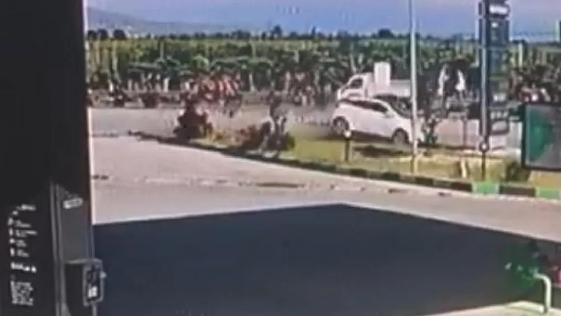 Manisa'nın Şehzadeler ilçesinde trafik kazası! 1 ölü 2 yaralı