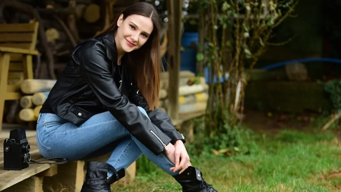 Maraşlı'nın Mahur'u Alina Boz'dan beklenmedik sürpriz! Hayranları mutluluktan havalara uçacak!