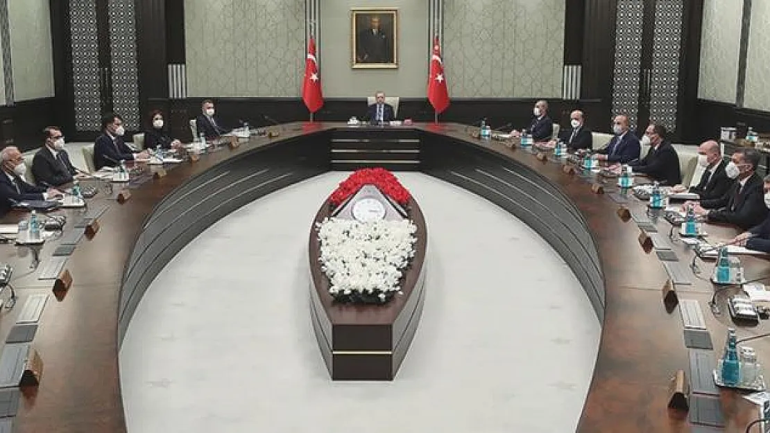 Maske ve pazar sokağa çıkma yasağında flaş gelişme! Gözler Erdoğan'a çevrildi!