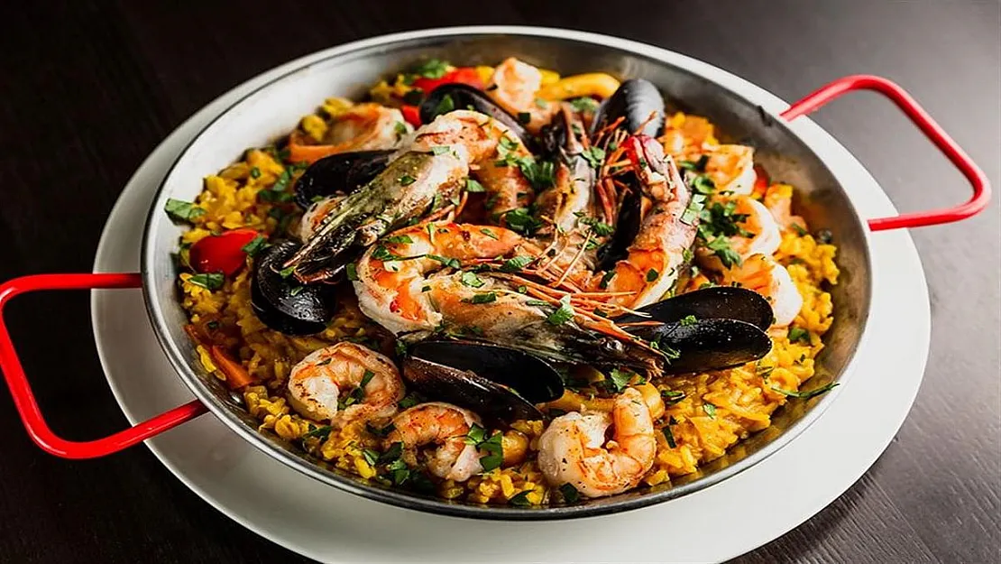 Masterchef 2 Ağustos Paella tarifi! Paella nasıl yapılır? Malzemeler nedir?