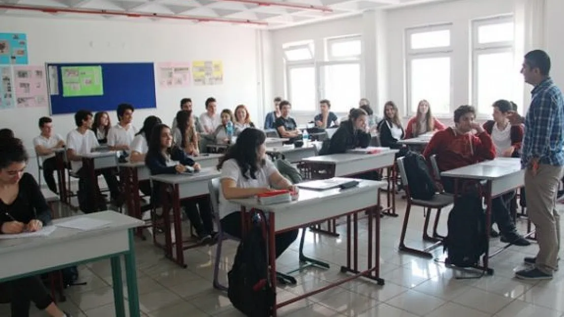 MEB Aday Öğretmen Yetiştirme Süreci Programını Açıkladı