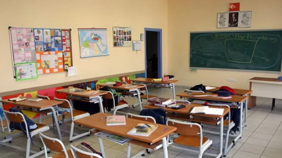 MEB Bakanı Mahmut Özer açıkladı! 2, 3, 4, 5, 6, 7, 8, 9, 10, 11 ve 12'nci sınıflar için yeni karar! Bu yaz..