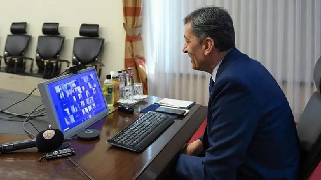 MEB Öğretmenlere de Uzaktan Eğitim Programı Başlattı