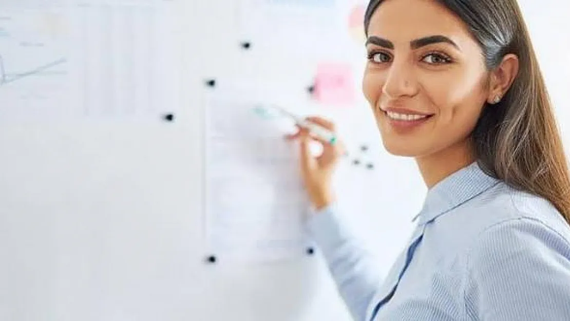MEB öğretmenlerinin ek ders ücretleri açıklandı!Öğretmenler ders başına ne kadar alacak?