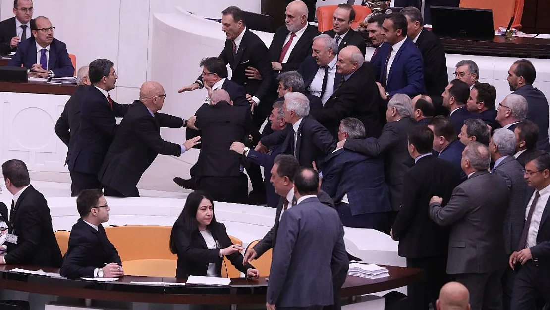 Meclis'te yumruklu kavga: Milletvekili yoğun bakıma kaldırıldı! İYİ Parti milletvekili Hüseyin Örs kimdir?
