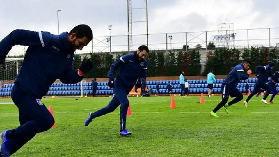 Medipol Başakşehir'de ikinci yarı mesaisi sürüyor