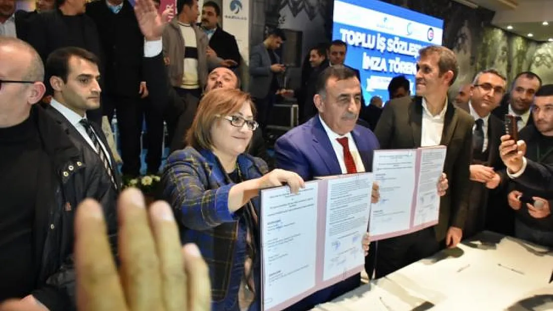 'Mehmetçik'in Suriye girdiği gün ikinci kurtuluş günümüz oldu'