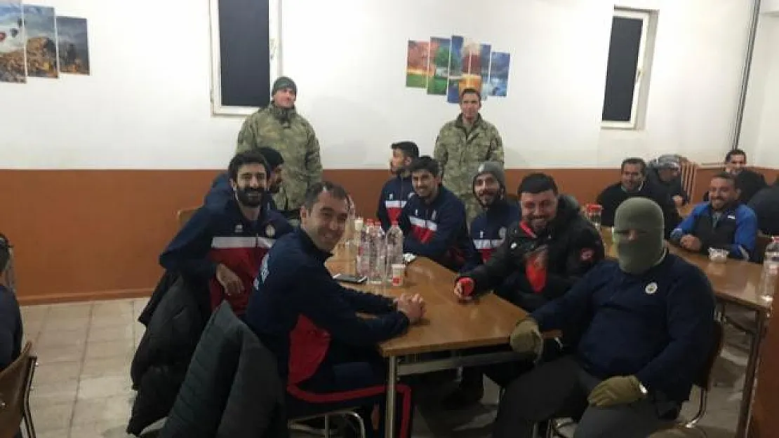 Mehmetçik'ten yardım eli