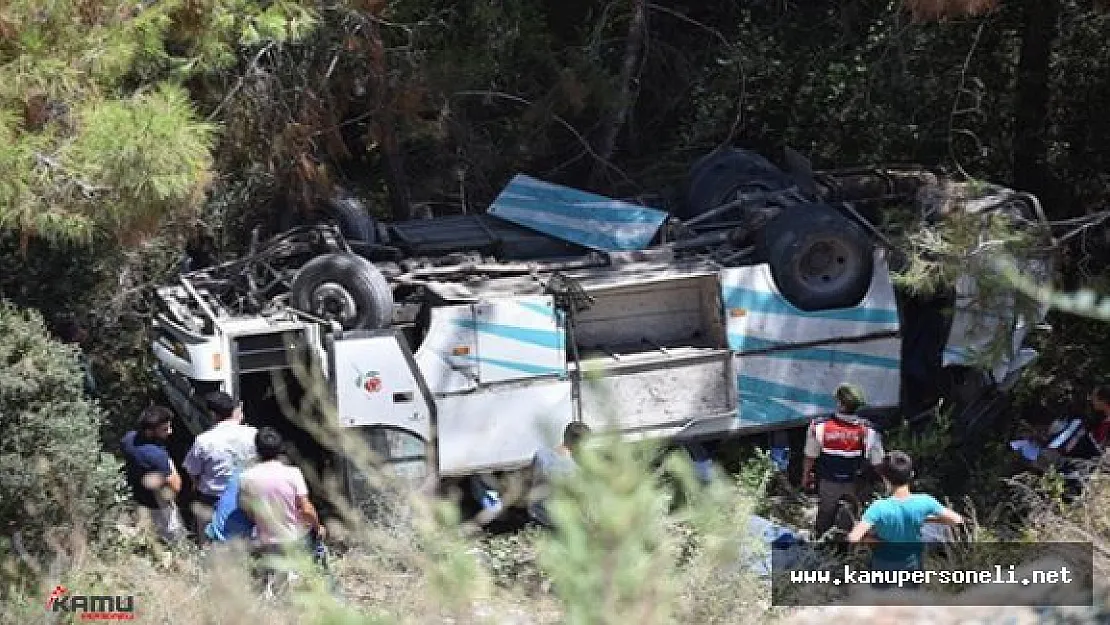 Mersin'de Tarım İşçilerini Taşıyan Minibüs Uçuruma Devrildi ( 17 yaralı)