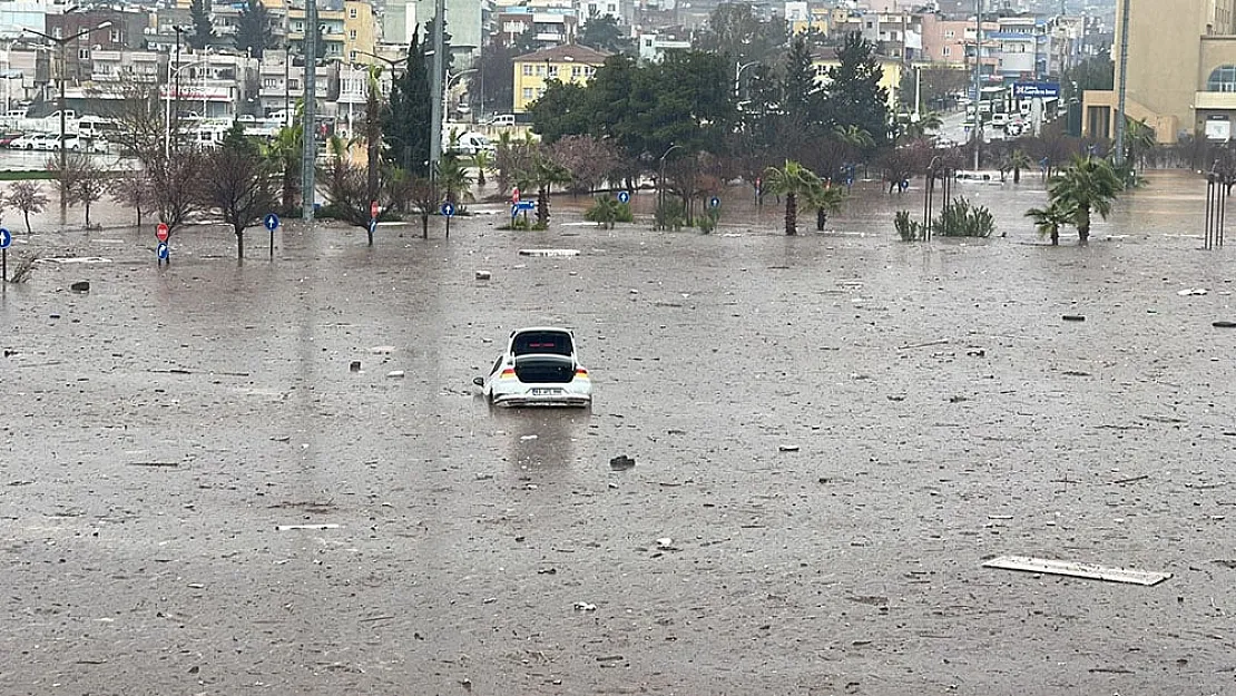 Meteorolog gün vererek uyardı! Ülke sel felaketi ile yüzleşebilir! Deprem illerinde hayat durma noktasına gelebilir!