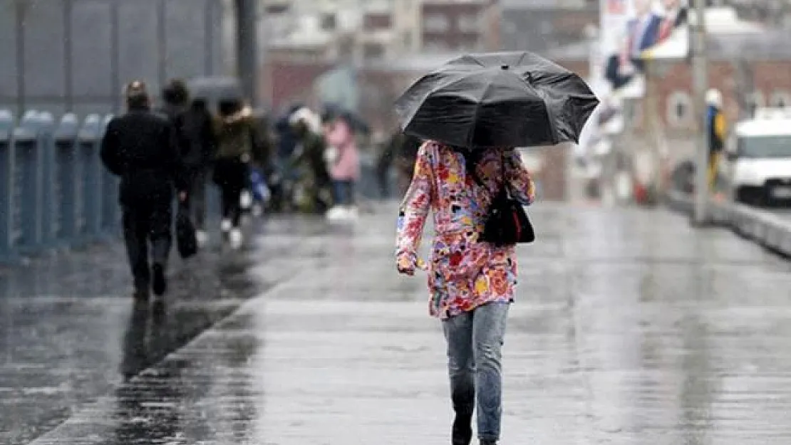 Meteoroloji akşam saatlerinde duyurdu: 5 bölgeye şiddetli gök gürültülü sağanak yağış geliyor!