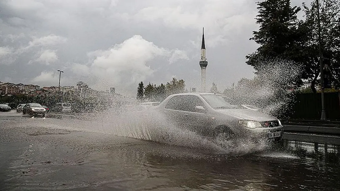 Meteoroloji'den Serinleten Haber: Sağanak Yağışlar Geliyor, 10'dan Fazla İl İçin Uyarı Var!