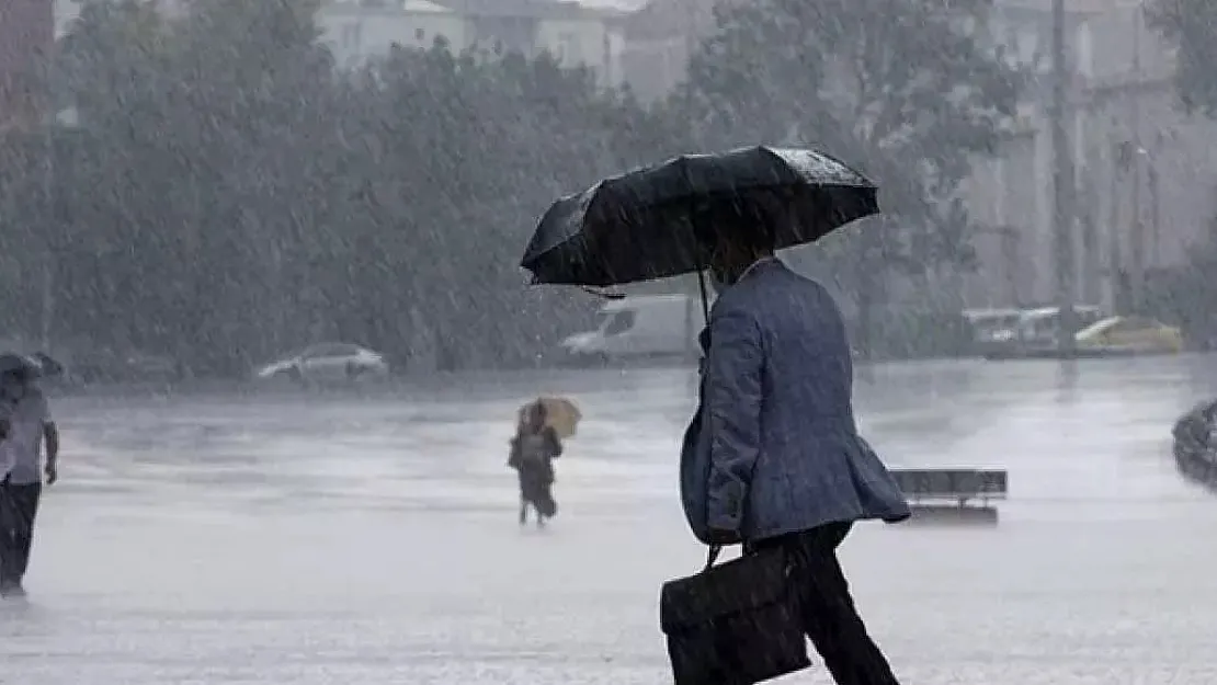 Meteoroloji haftalık hava durumunu paylaştı! Birçok bölge için kuvvetli fırtına uyarısı yapılırken deprem bölgesi hakkında da açıklama yapıldı!