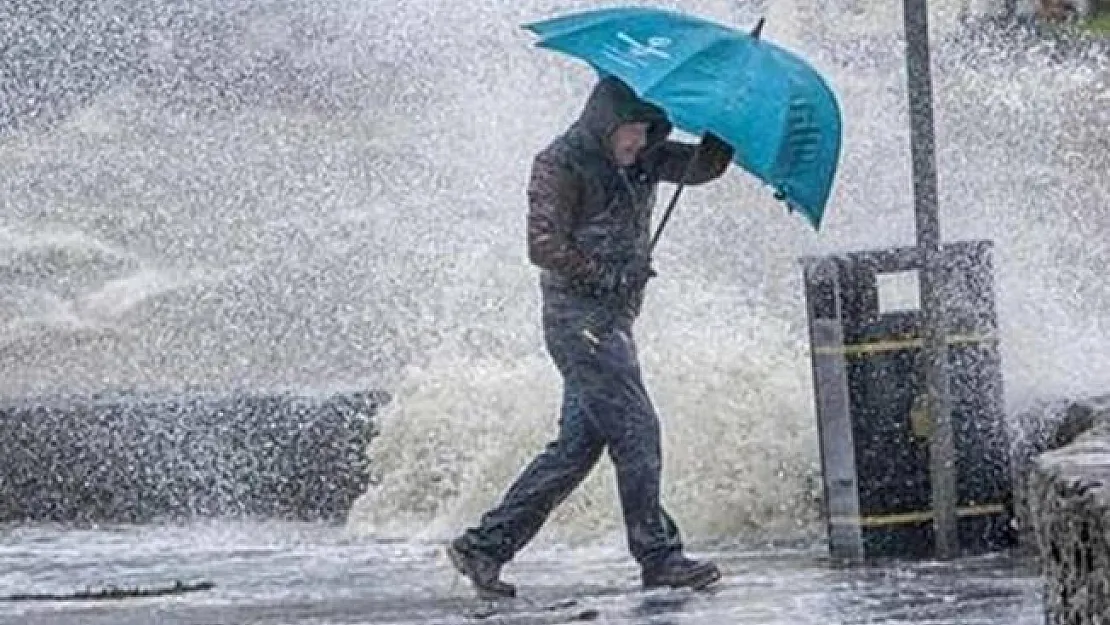 Meteoroloji sabah saatlerinde son dakika olarak açıkladı! 10 bölgeye çok kuvvetli gök gürültülü sağanak yağış gelecek!