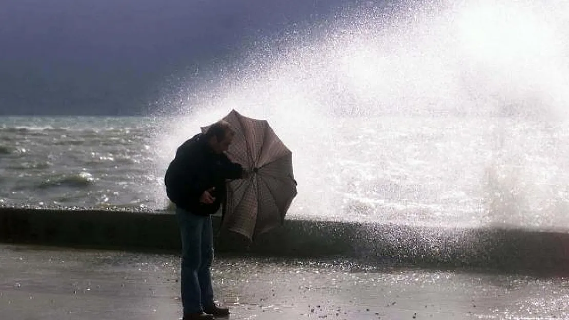Meteoroloji Tarih Verdi! Kuvvetli Fırtına Geliyor