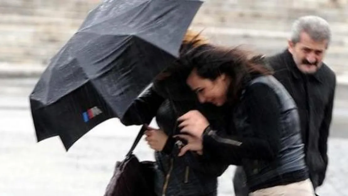Meteoroloji uyardı: O illere kuvvetli rüzgar ve fırtına geliyor!