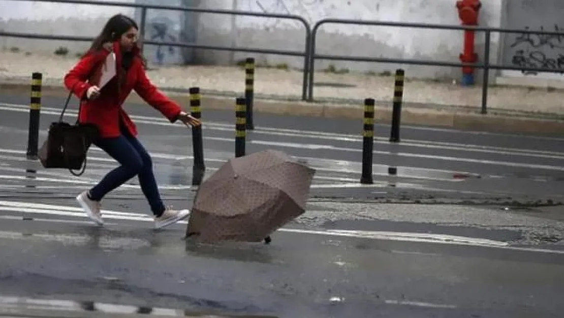 Meteoroloji'den Bazı İllerimiz İçin Önemli Uyarı: Fırtına ve Sağanak Yağış Geliyor