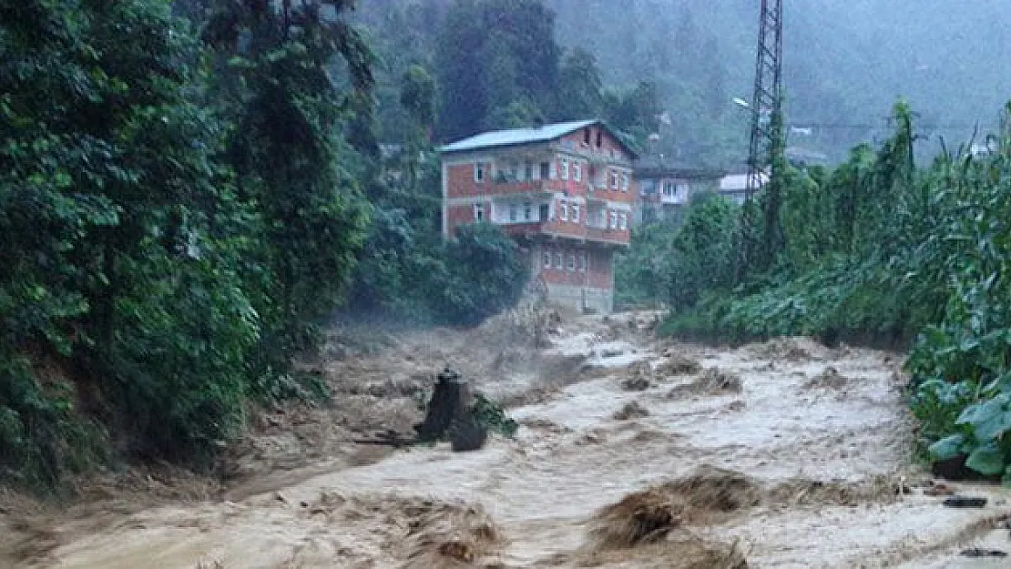 Meteoroloji'den bu illerde yaşayanlar için sağanak yağış uyarısı!
