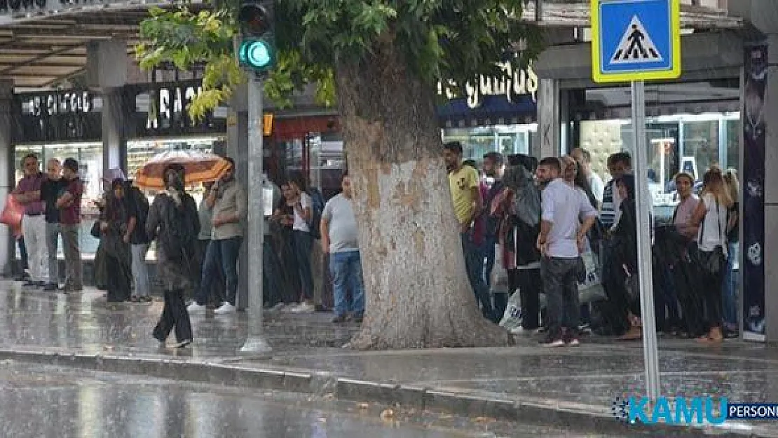 Meteoroloji'den İzmir, Manisa, Denizli, Aydın ve Muğla için kuvvetli yağış uyarısı!