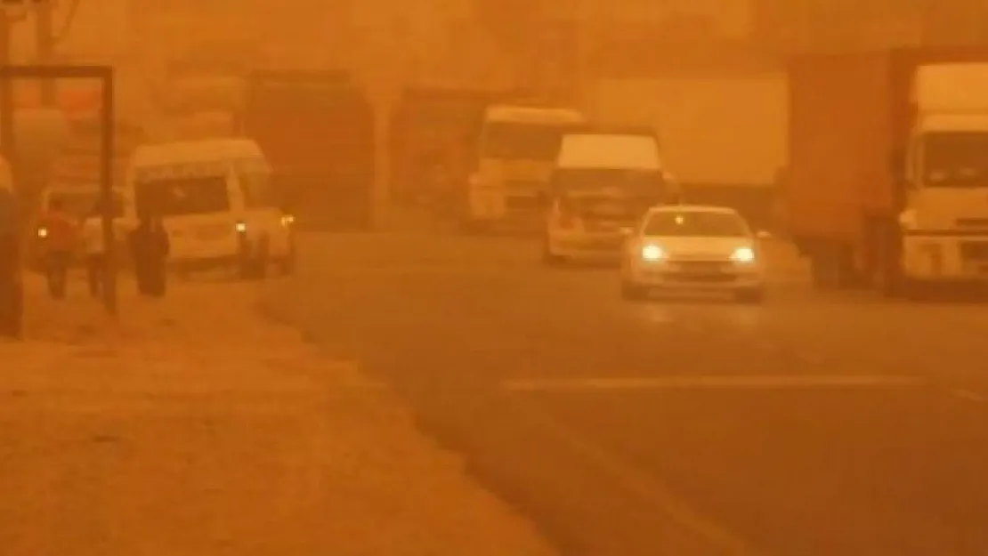 Meteoroloji'den Peş Peşe Uyarılar! Yağmur, Rüzgar Ve Toz Taşınımı
