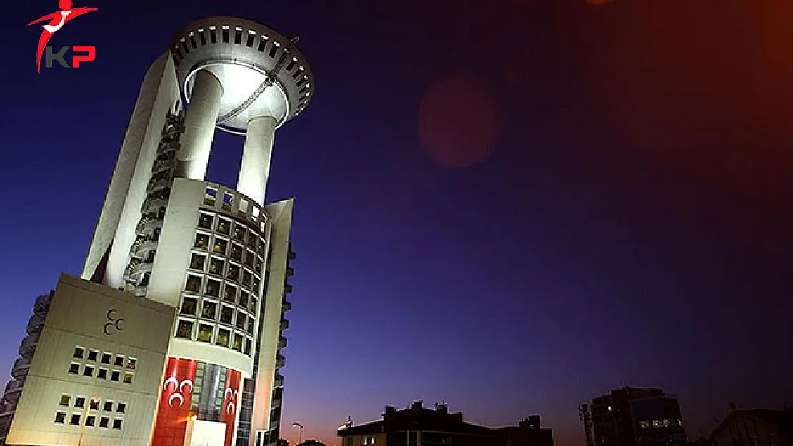 MHP'li Bir Belediye Başkanı Daha İstifa Etti