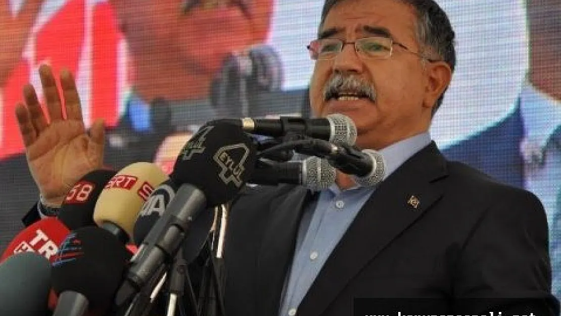 Milli Eğitim Bakanı İsmet Yılmaz: Kaliteli Öğretmen Problemimiz Var