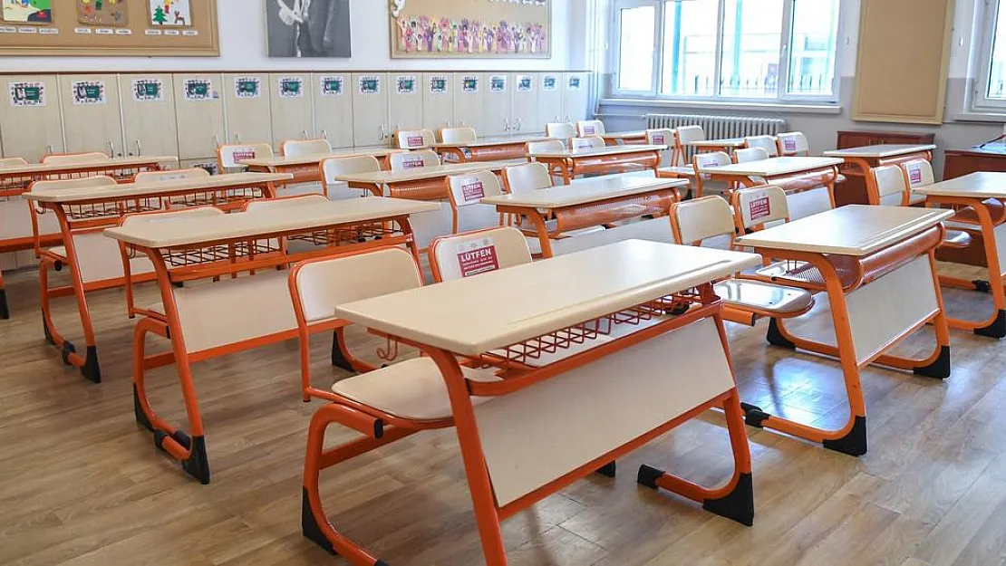 MEB'den yarıyıl tatili uzatma açıklaması: Sömestr tatili 30 güne mi tamamlanıyor? Son dakika duyuruldu