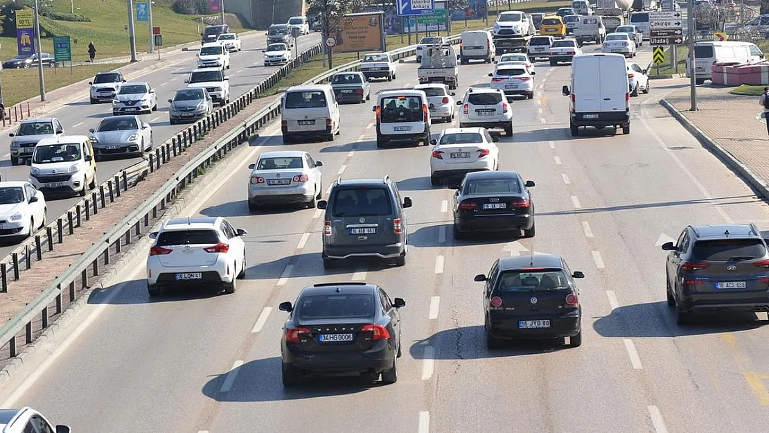 Milyonlarca araç sürücüsü için tarih belli oldu: Bu tarihe kadar yapılmazsa para cezası ödemeniz gerekiyor!