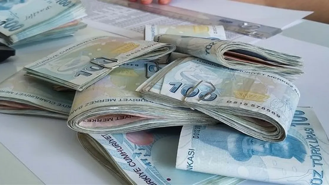 Milyonlarca Çalışan Bu Haberi Bekliyordu! AK Partili İsimden Flaş Asgari Ücrete Ek Zam Açıklaması!