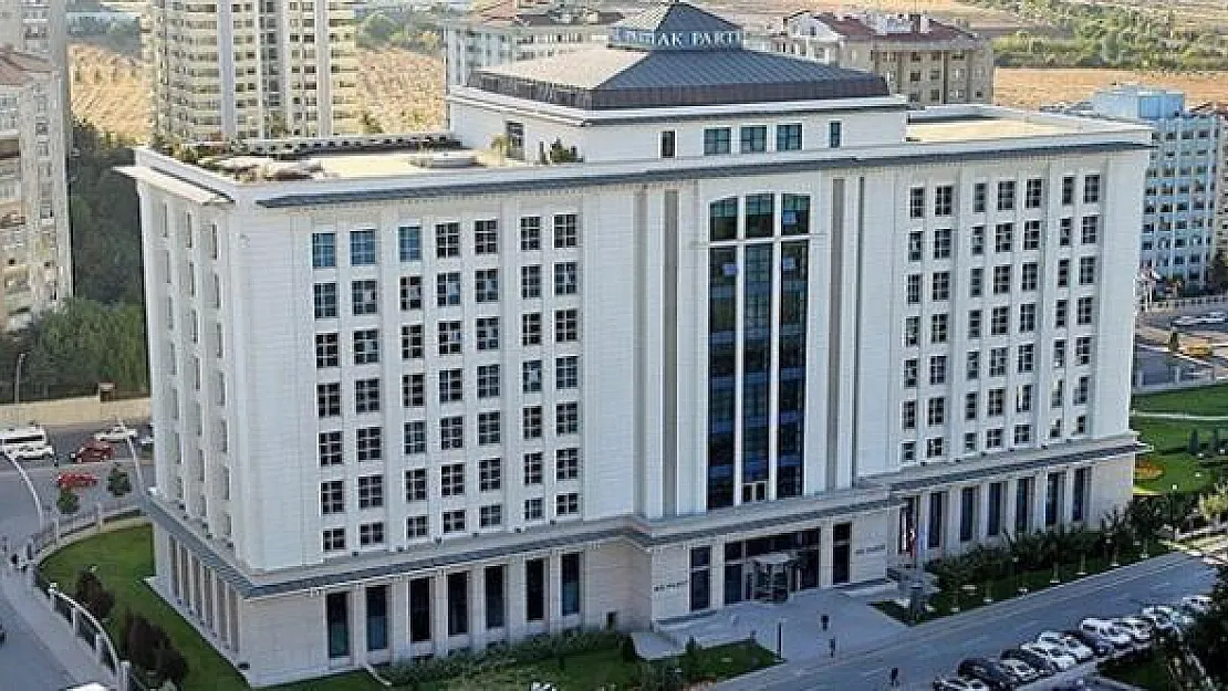 Milyonlarca işçinin merakla beklediği Kıdem Tazminatı açıklaması AK Parti'den geldi