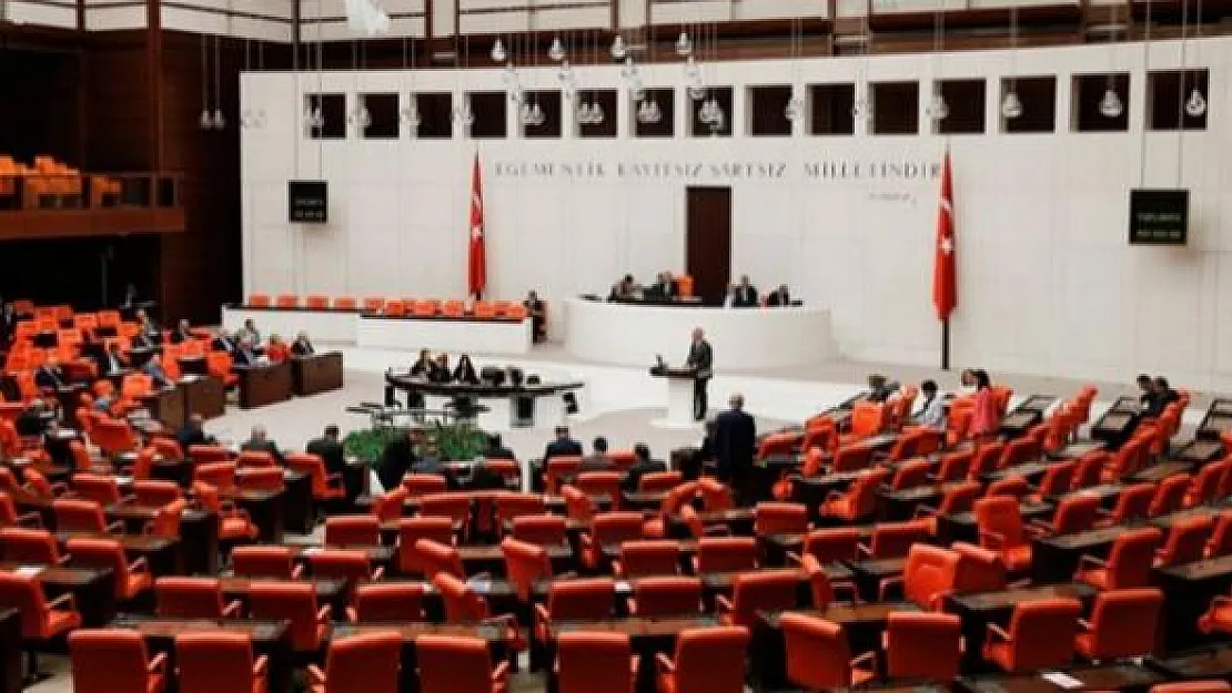 Milyonlarca kamu personelini yakından ilgilendiriyor! TBMM'ye teklif sunuldu!