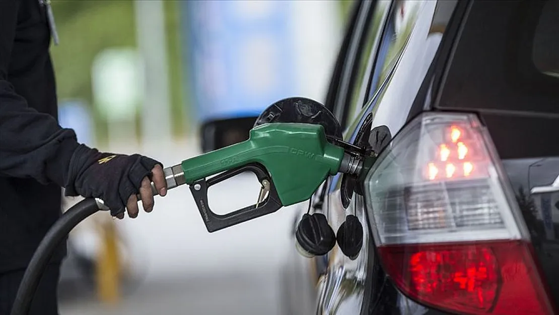 Motorine 1 lira 26 kuruşluk zam geldi mi? Zam geri mi çekildi? Son dakika güncel akaryakıt fiyatları…