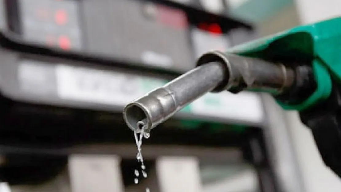 Motorine bir zam daha! Dolar kurundaki yükseliş akaryakıt fiyatlarına yansıdı, 20 Ağustos güncel akaryakıt fiyatları kaç TL oldu?