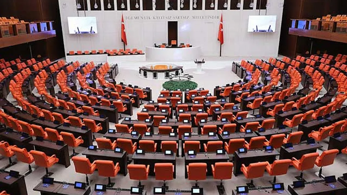 Müjdeli haber bu sabah TBMM'den geldi! Emekliler için bomba gelişme: Son dakika duyuruldu