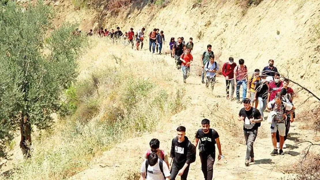 Murat Emir: 'Sınırlarımız kevgire dönmüş durumda'