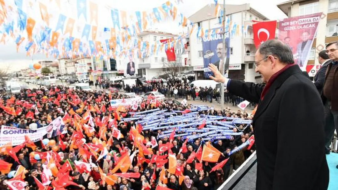 'Ne yazık ki 10-15 senedir 'Adayım' diye geziyor'