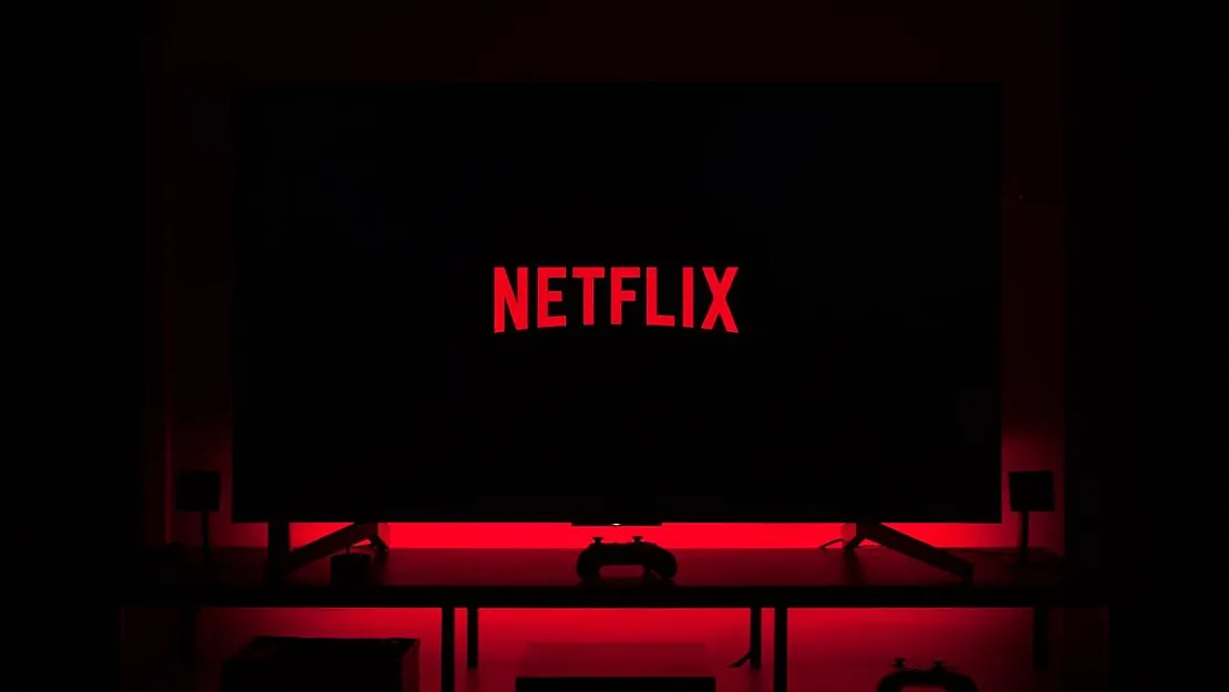 Netflix kullanıcıları için sevindirici haber! Platform, altyazı için istenilen ayarları yapma özelliği getirdi!
