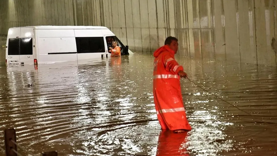Nevşehir'de kuvvetli yağış sele yol açtı
