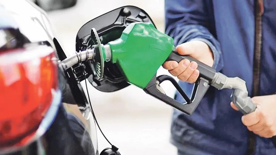 Nihayet akaryakıta indirim geliyor! Benzin ve motorine ne kadar indirim geliyor?